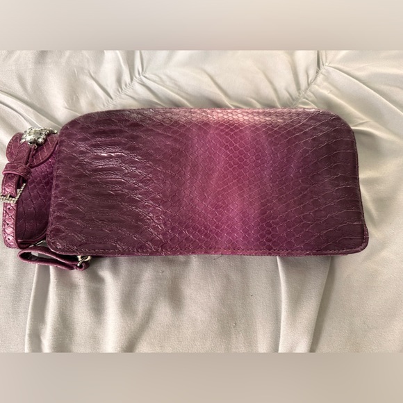 Steve Madden purple jeweled Wristlet - Picture 2 of 4
